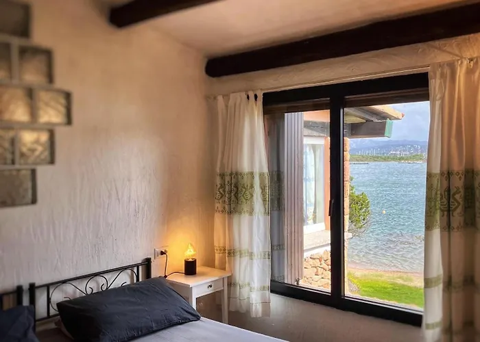 House On The - Villa *